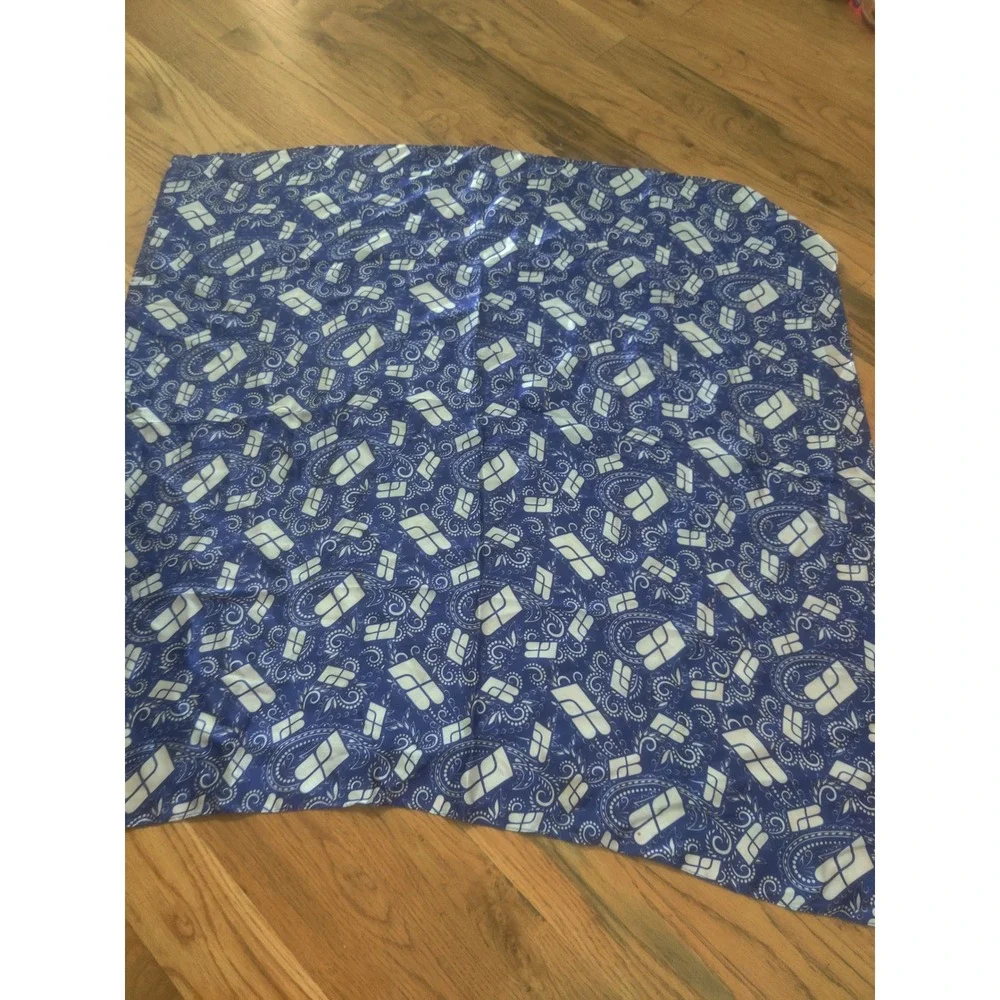 Vintage Navy Blue Paisley Silk Bandana Square Neck Scarf 21x21 Blue White Print